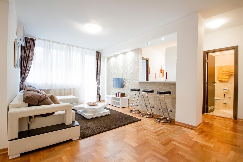 Apartments King Milan, City Center 베오그라드 객실 사진