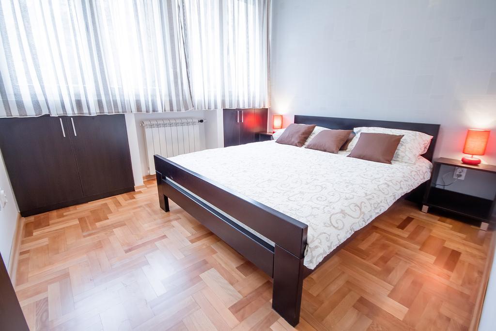 Apartments King Milan, City Center 베오그라드 외부 사진