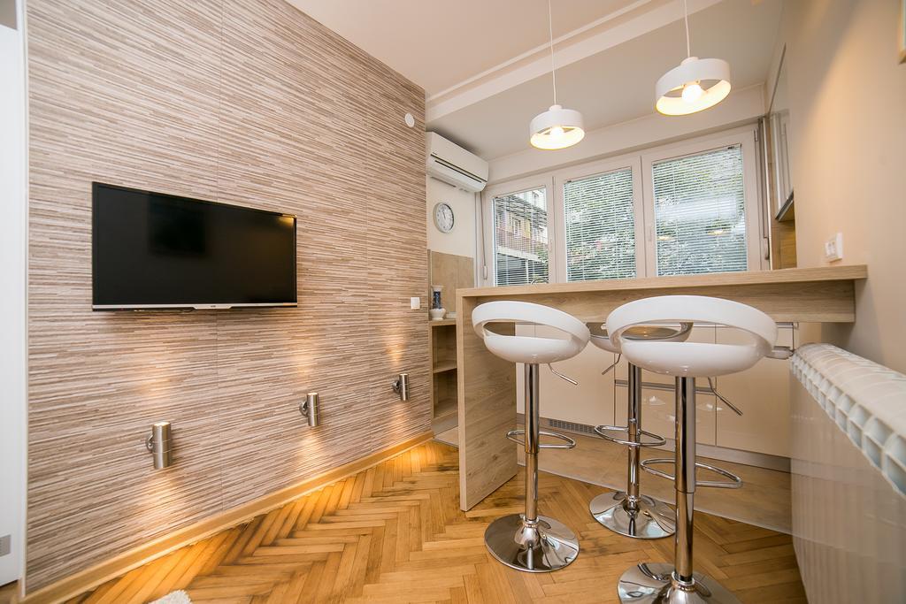 Apartments King Milan, City Center 베오그라드 외부 사진