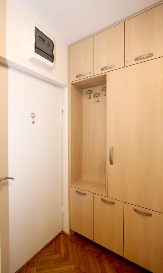 Apartments King Milan, City Center 베오그라드 외부 사진