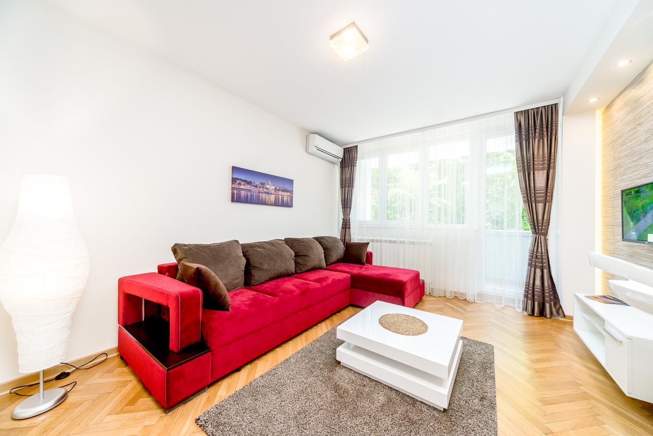 Apartments King Milan, City Center 베오그라드 외부 사진